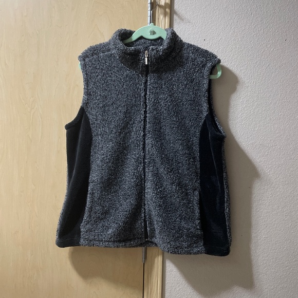 Indigo Jackets & Blazers - Women Large Sherpa Plush Outdoor Activewear Vest Jacket Zipper Front Pockets